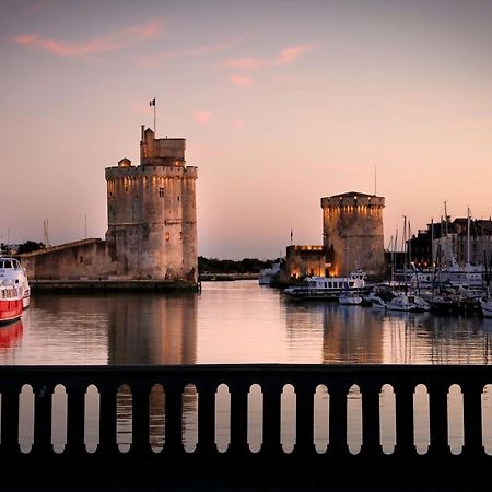 Un Hotel En Ville La Rochelle  Ngoại thất bức ảnh